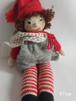 Knitted doll like new