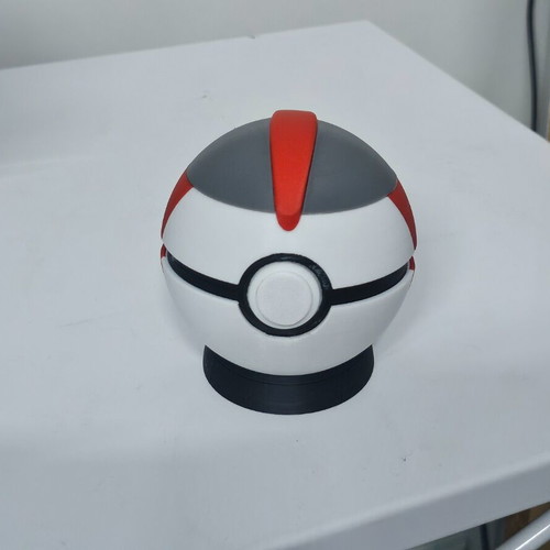 Timer Ball Pokeball Nintendo Switch cartridge holder like new