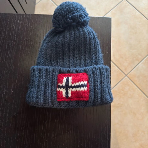 Napapijri Semiury 5 blue hat like new