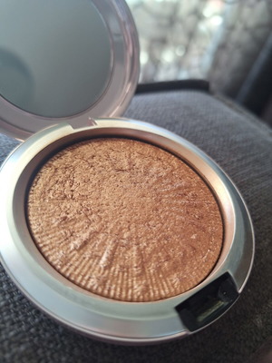 MAC Extra Dimension Skinfinish illuminating powder Flare for dramatic like new