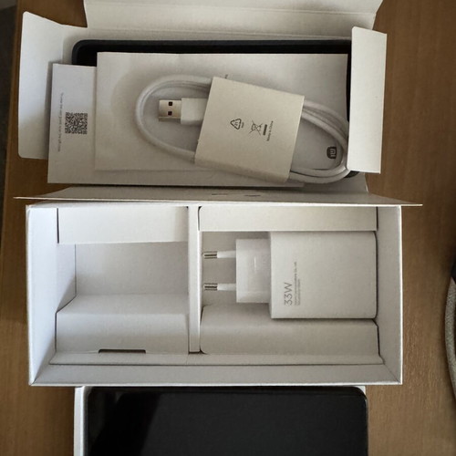 Redmi Note 13 5G smartphone like new, 6GB RAM, 128GB storage, graphite black