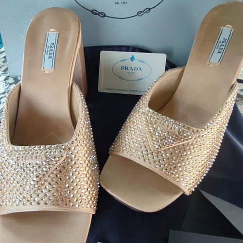 Prada sandals with strass size 39, new, beige satin