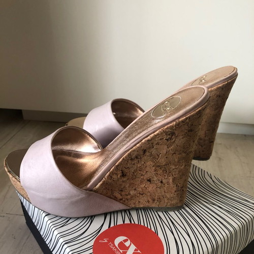 Exe leather platform shoes used, nude color