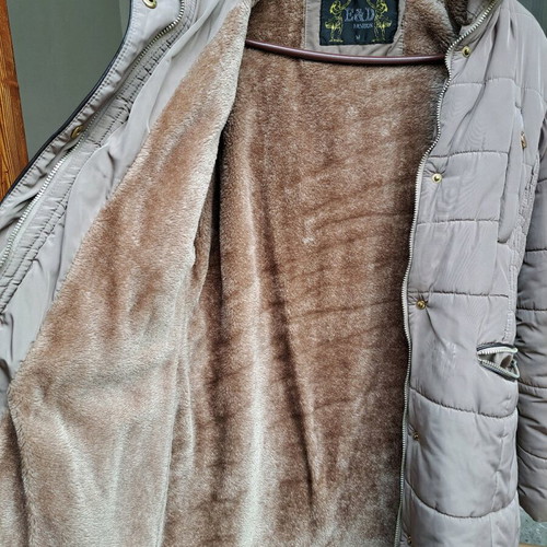 E & D Fashion jacket size M like new, beige