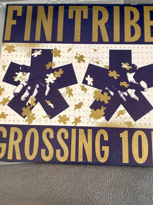 Finitribe Grossing 10K βινύλιο LP άλμπουμ σαν καινούργιο, ηλεκτρονική