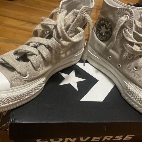 Converse Chuck Taylor All Star Lift sneakers, beige, size 37