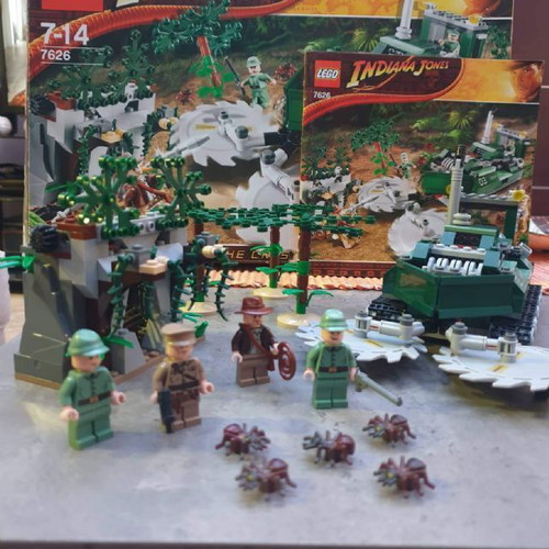 Lego Set Indiana Jones Jungle Cutter used