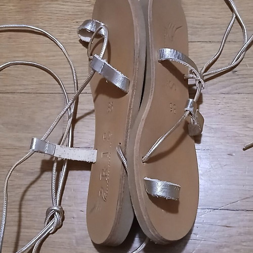 Iris handmade leather sandals with gold laces size 35 like new