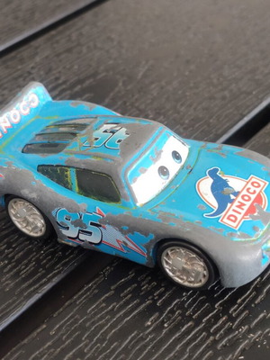 Disney McQueen 1:55 toy car used with paint wear
