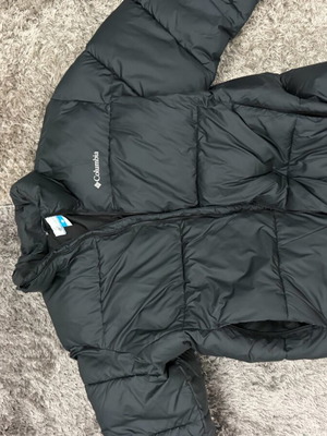 Columbia puffer jacket like new, size XL, black and blue
