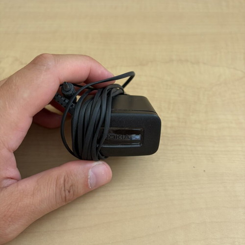 Nokia mobile charger like new for old phones