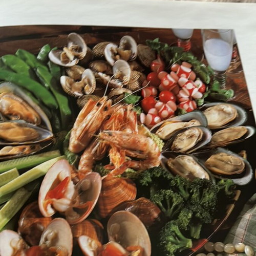 Nistisima Ygieina cookbook like new by Vefa & Alexia Alexiadou