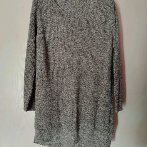 Knitted long sweater like new, one size, gray
