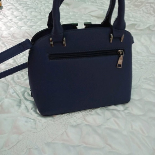 Blue shoulder bag like new with detachable large strap