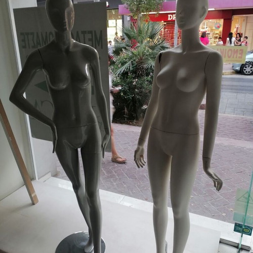 Display mannequins like new