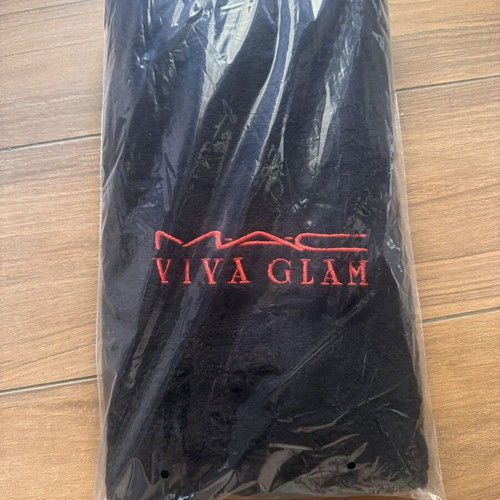 Mac Cosmetics Viva Glam Beach Towel new, 100% cotton