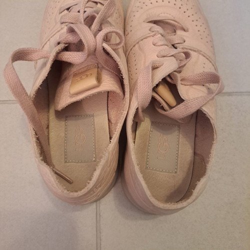 Ugg Australia women's sneakers size 38, like new, soft pink