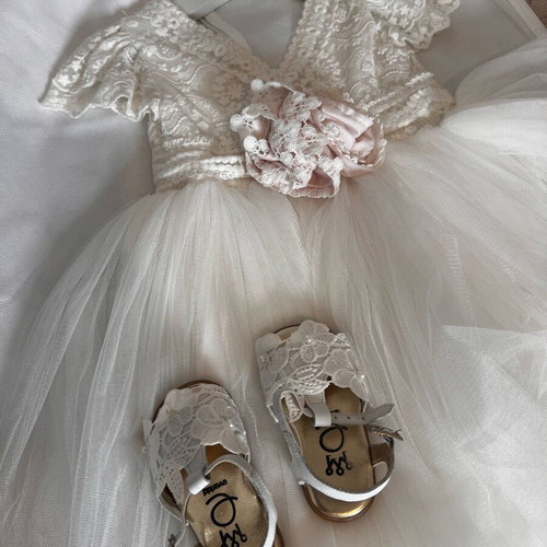 Baptism dress new with shoes and head accessories 12-24 months for girls