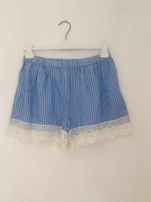 Striped shorts with lace J'aime Les Garcons new, size M 38