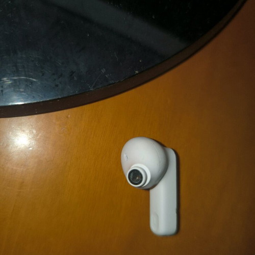 JBL Bluetooth wireless left earbud like new