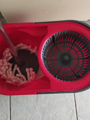 Bucket with professional rotating mop new