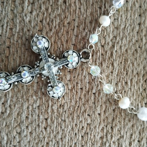Stavros necklace and earrings set like new