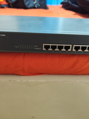 SMC network switch 8 ports PoE