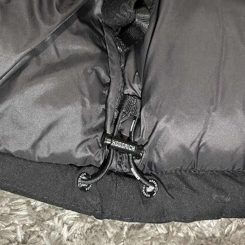 Hoodrich puffer jacket new, size M black