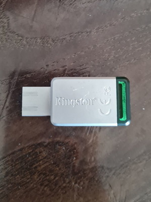 Kingston 16GB USB flash drive new