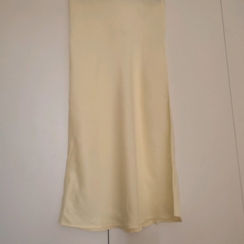 Edited pastel skirt medium satin new yellow