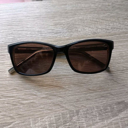 Unisex sunglasses dark brown like new