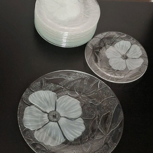Vintage dessert set for 12 people, like new, glass with hibiscus flowers