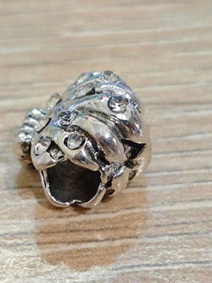 Silver charm pendant shell design with rhinestones for bracelet like new