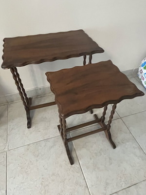 Pair of refurbished nesting coffee tables with twisted legs
