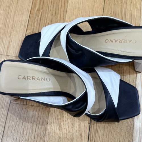 Carrano leather mules like new, black and white, size 38
