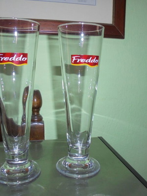 Freddo cappuccino glasses like new, set of 2
