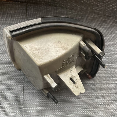 Mazda 626 GC 1983-1988 front right turn signal used
