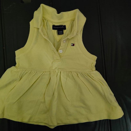 Tommy Hilfiger baby dress size 3-6 months pastel yellow like new