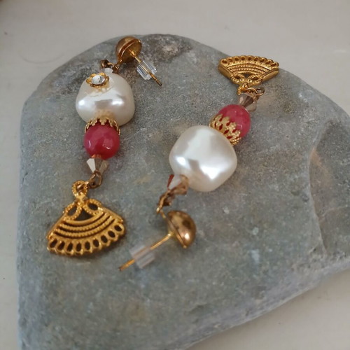 Earrings with pearls, semi-precious stones and Swarovski crystals new