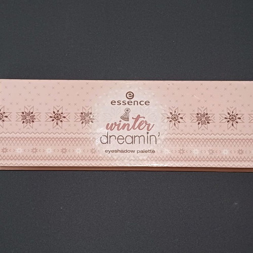 Essence eyeshadow palette used