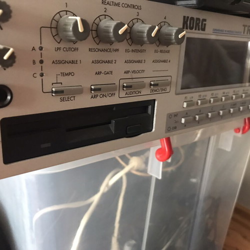 Roland Korg Triton Synthesiser like new