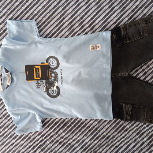 T-shirt and denim cargo shorts set new for 5-year-old boy