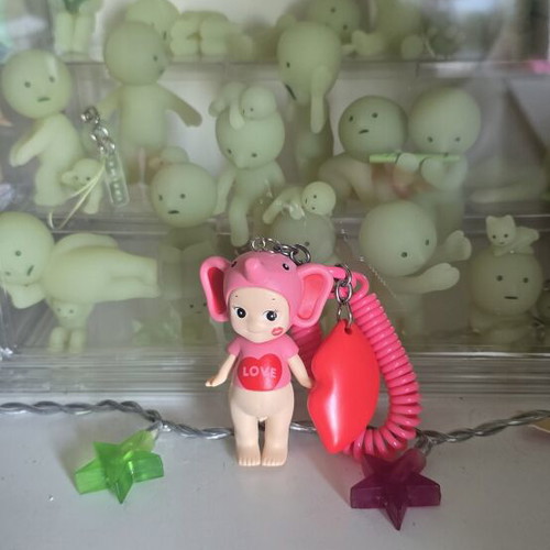 Sonny Angel Kiss Kiss Series Elephant Love Charm