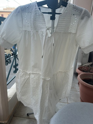 Άσπρο βαμβακερό φόρεμα με κέντημα eyelet, σαν καινούργιο