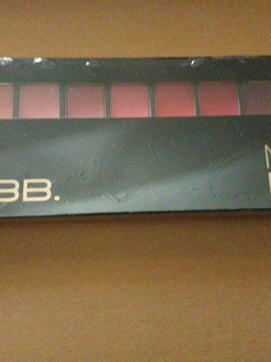 FABB Matt Lip Palette καινούργιο, σφραγισμένη