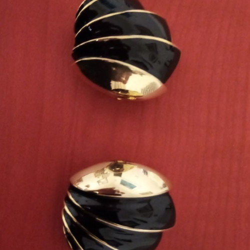 Eighties large earrings used with clip fastening