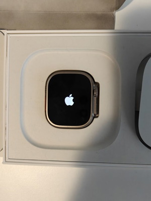 Apple Watch Ultra 2 Cellular 49mm Titanium σαν καινούργιο, Ocean Band Navy Blue