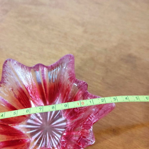 Crystal small bowl with red shades like new