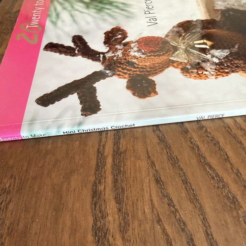 Crochet knitting book like new