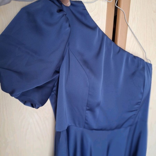 Formal satin dress like new, loose fit, size S